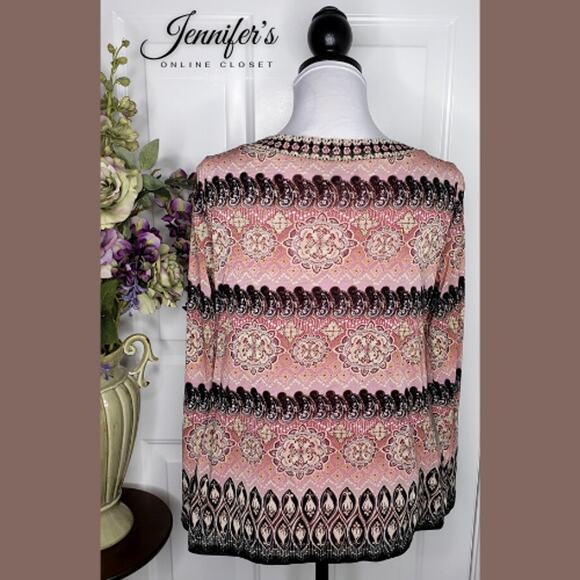 3/$30 Axcess Women's Multi-Colored V Neck Empire Waist Shirt Size Large - Picture 6 of 10